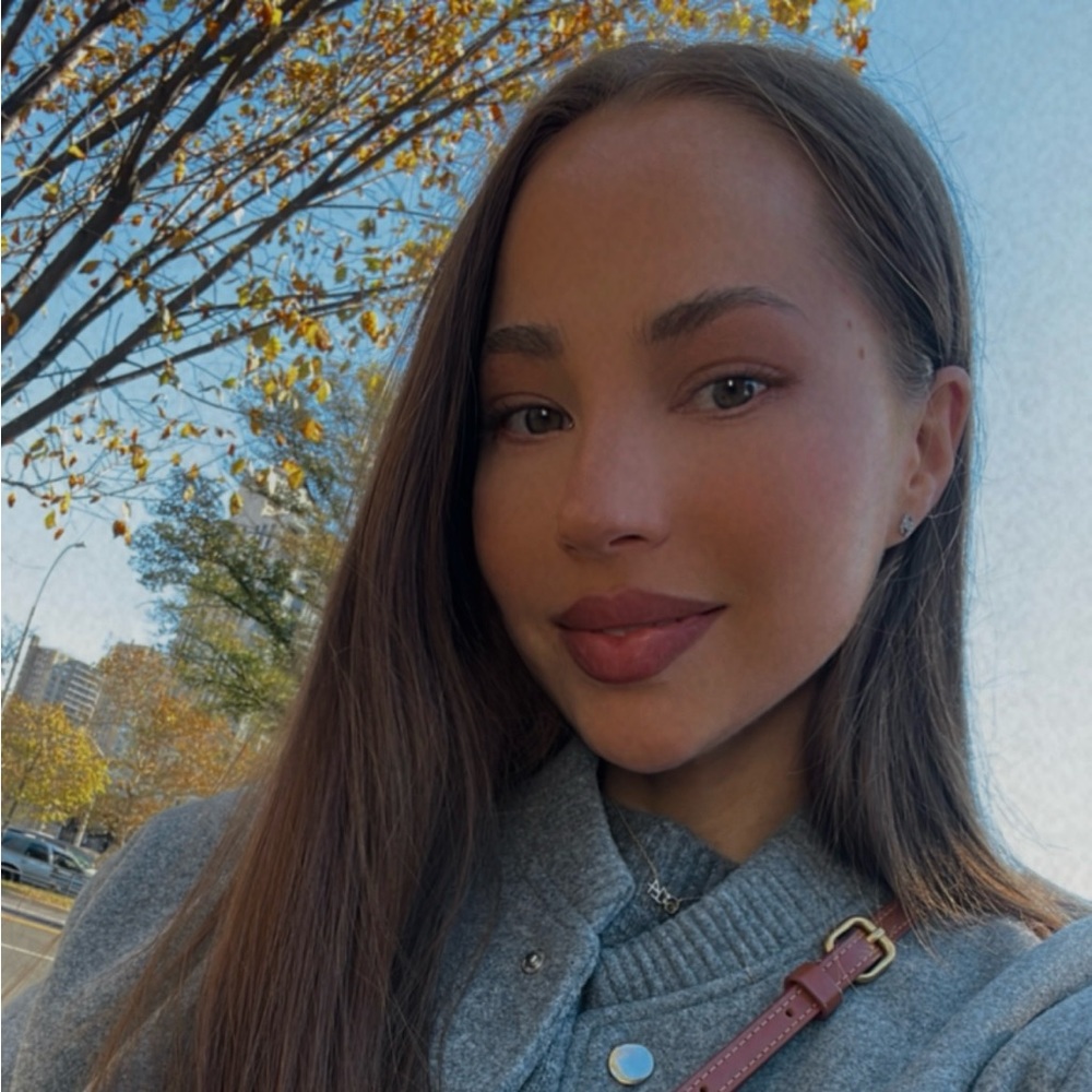 Meet your Posher, Юлія